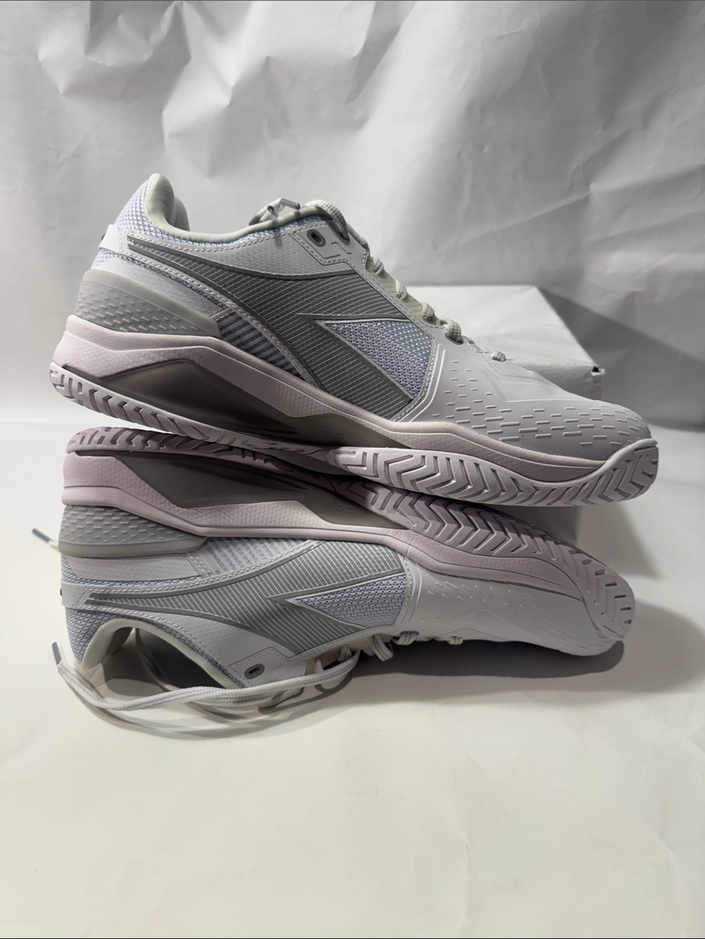 Diadora Torneo 3 Men’s Tennis Shoes White Gray Blue Size 8.5 new